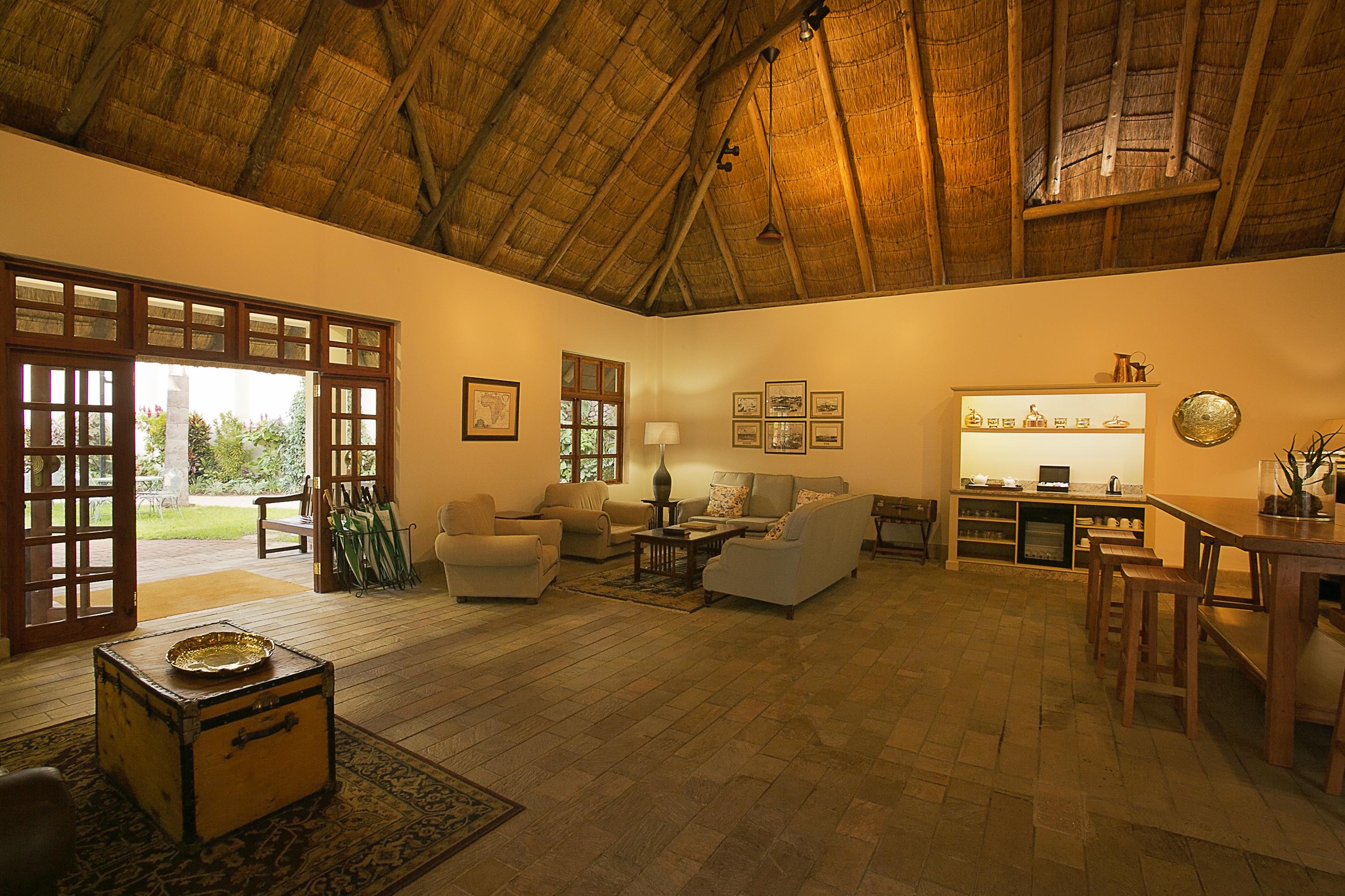Ilala Lodge Hotel Victoria Falls Extérieur photo
