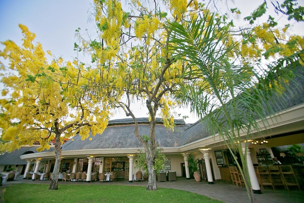 Ilala Lodge Hotel Victoria Falls Extérieur photo